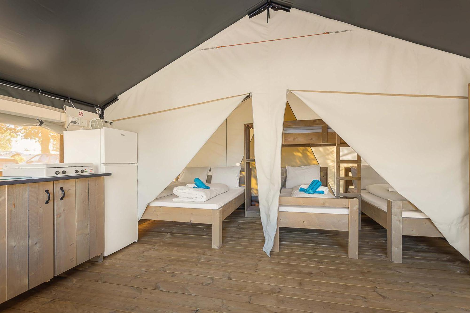 Easyatent Camping Stella Maris ウマグ 部屋 写真