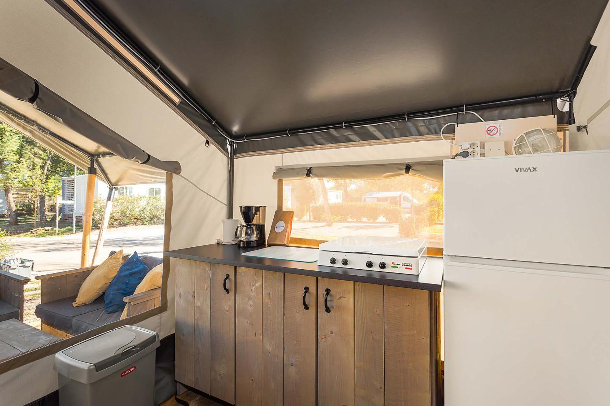 Easyatent Camping Stella Maris ウマグ 部屋 写真