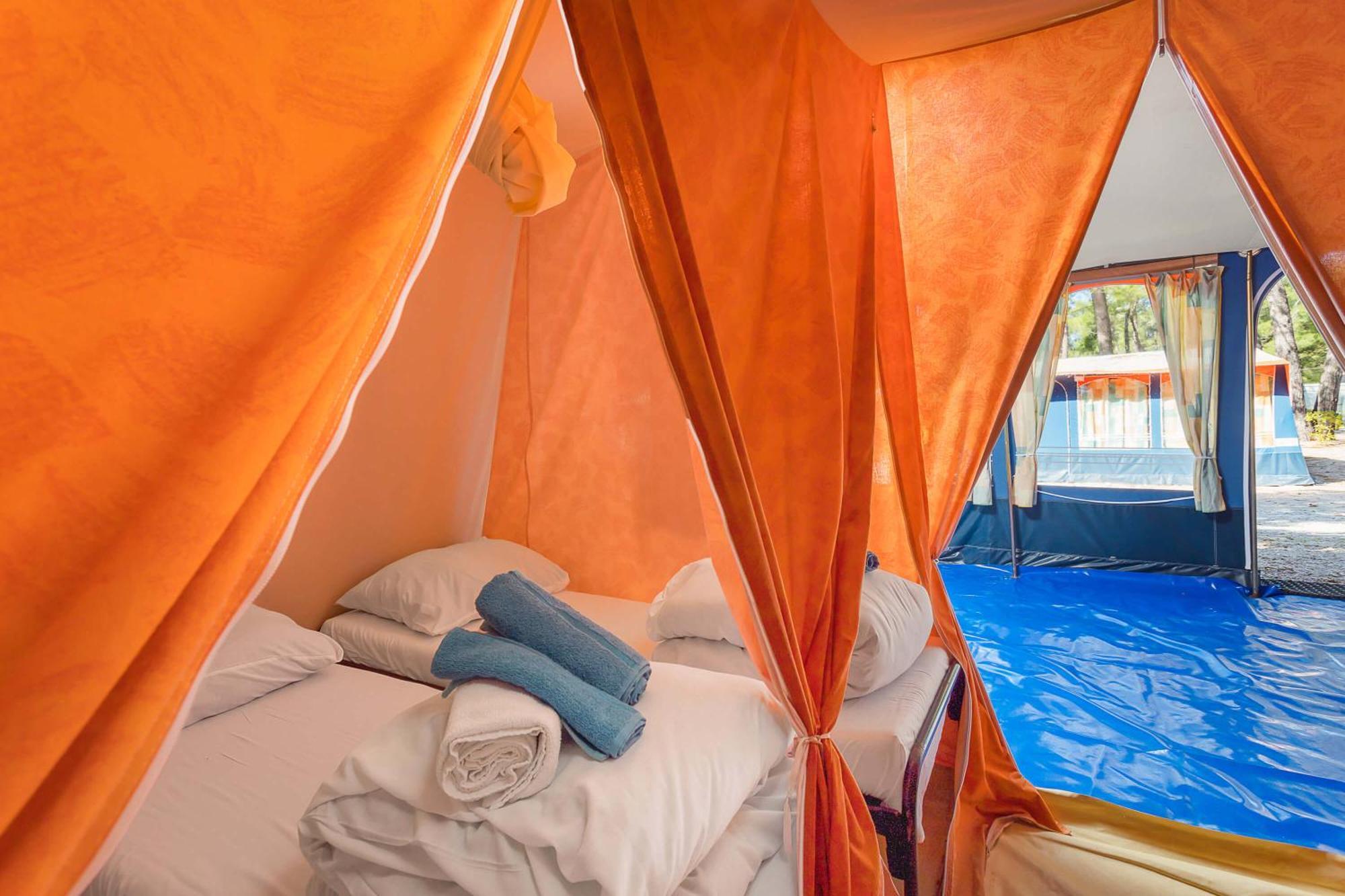 Easyatent Camping Stella Maris ウマグ 部屋 写真
