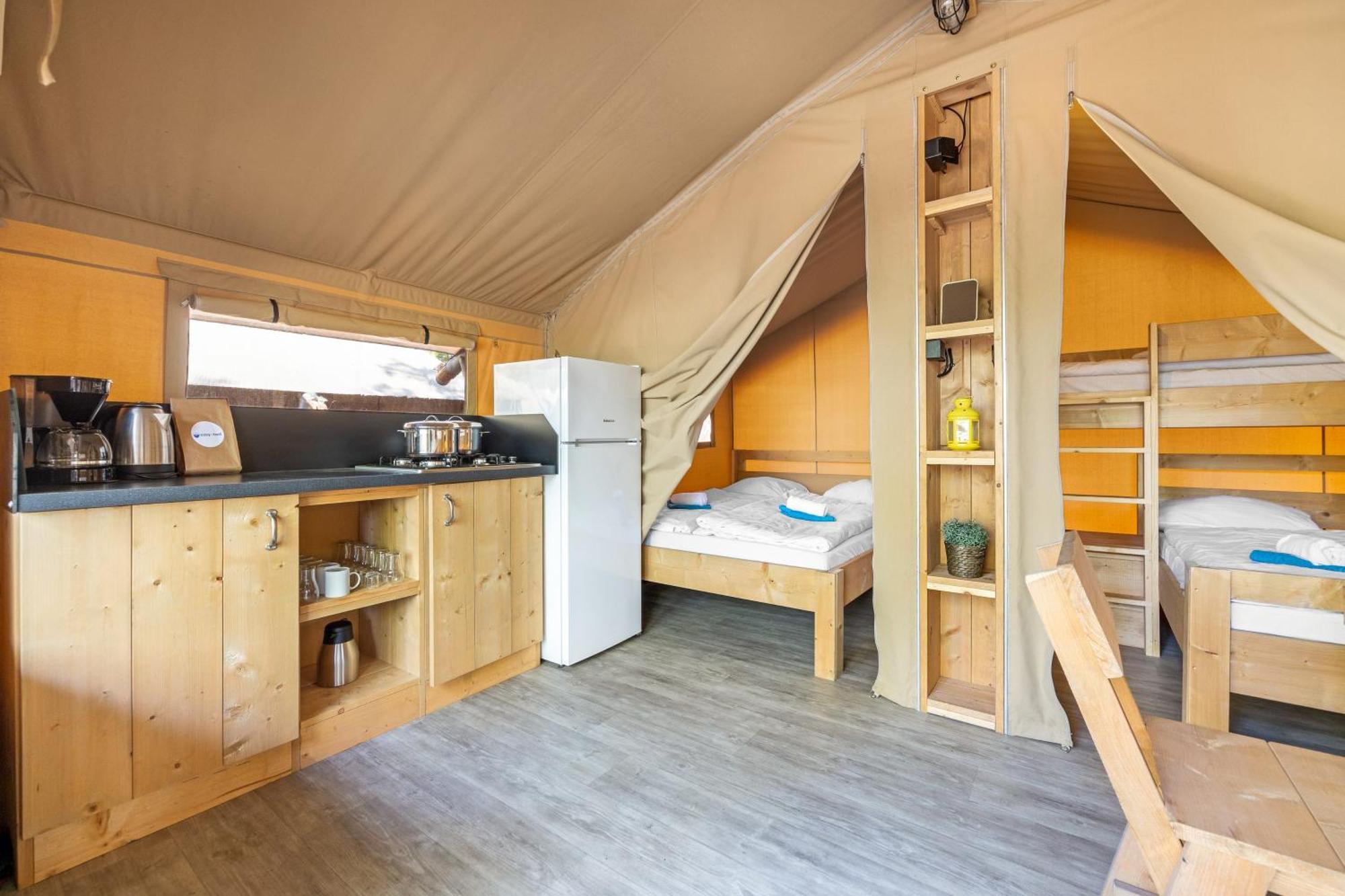 Easyatent Camping Stella Maris ウマグ 部屋 写真