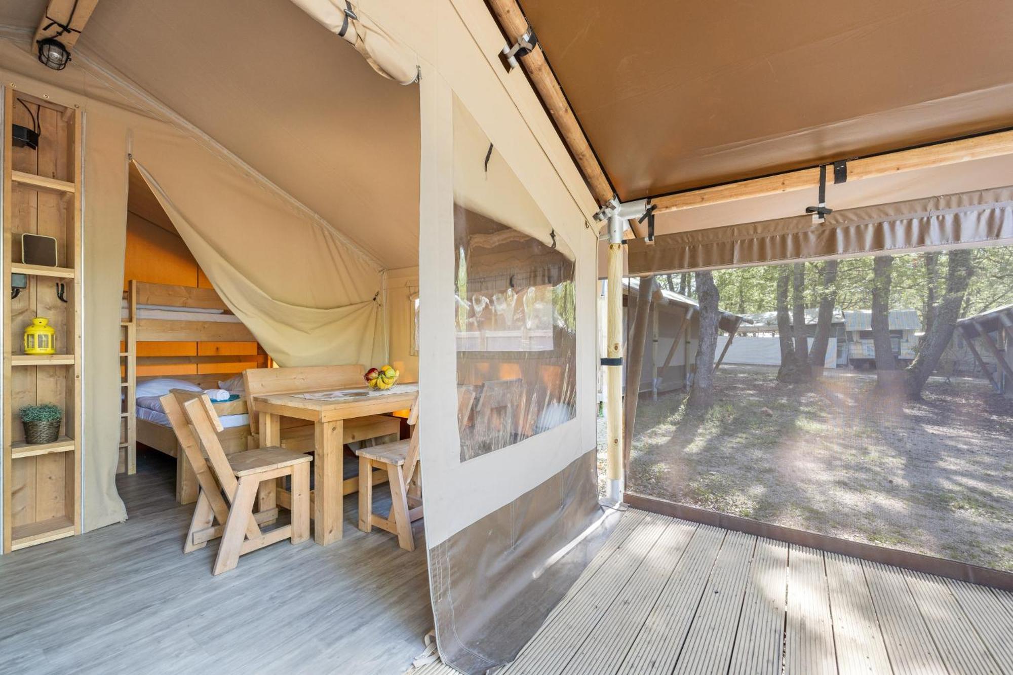 Easyatent Camping Stella Maris ウマグ 部屋 写真