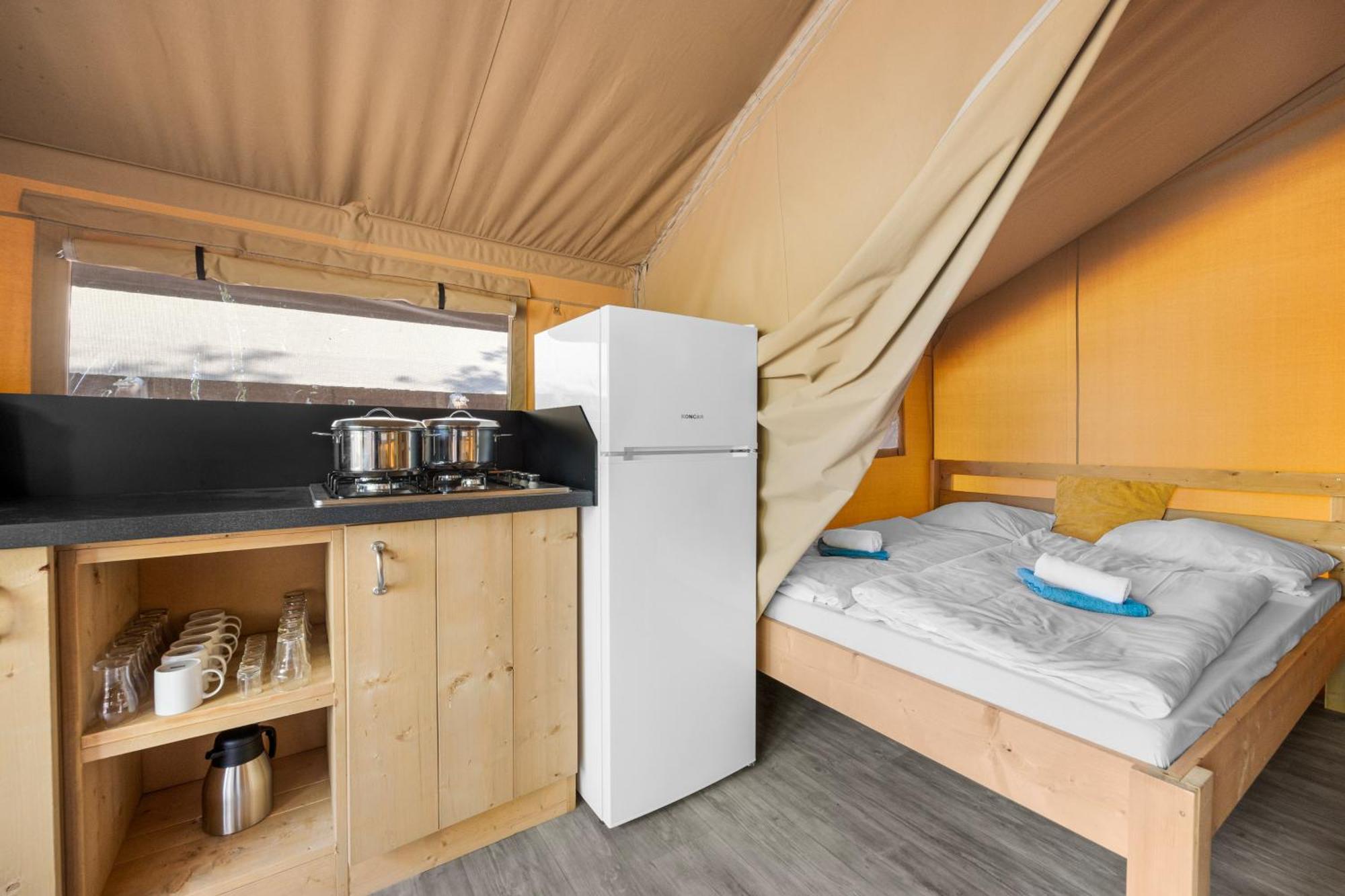 Easyatent Camping Stella Maris ウマグ 部屋 写真