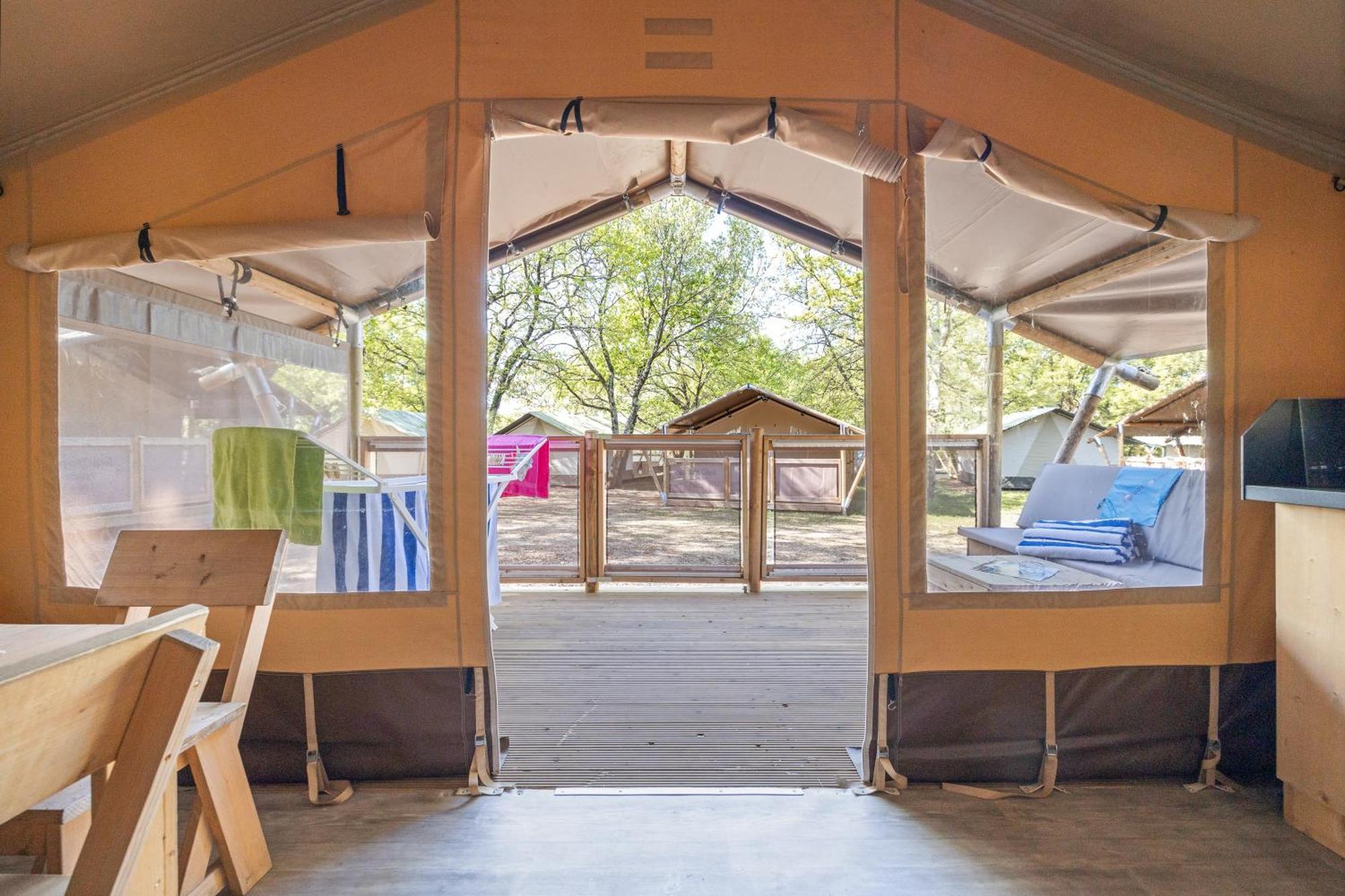 Easyatent Camping Stella Maris ウマグ 部屋 写真
